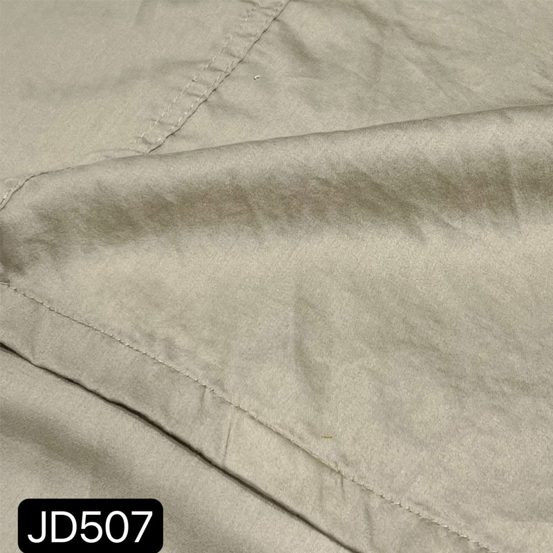 Customizable 81g 100% cotton woven fabric for garment
