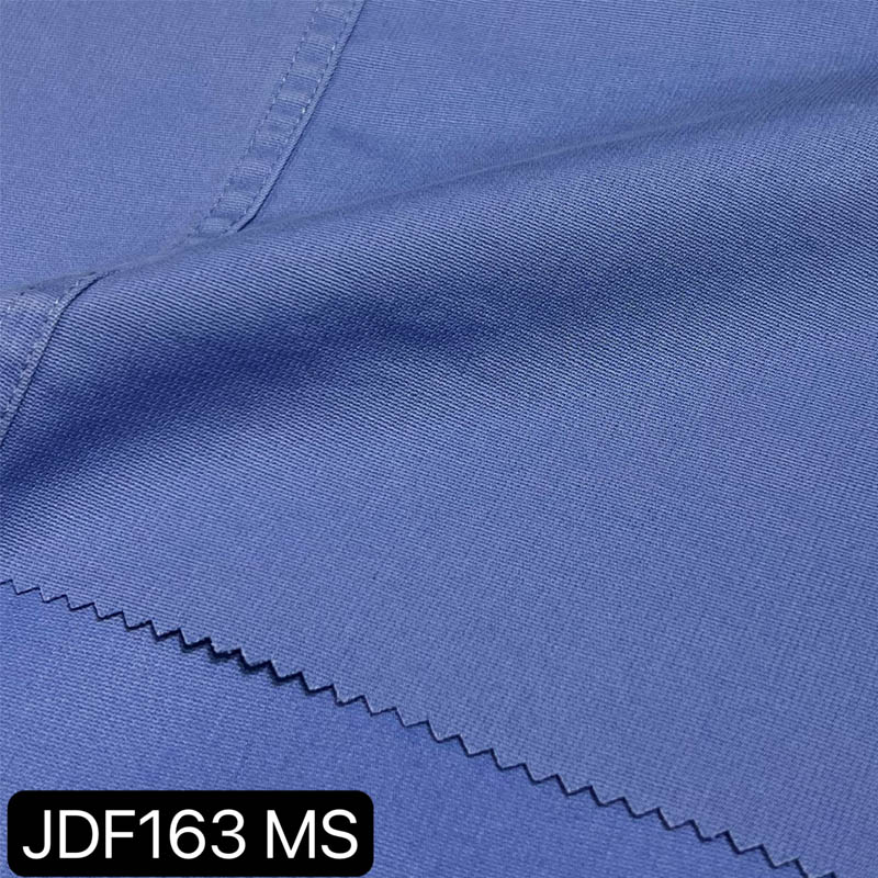 High Quality 251g 100% cotton  woven fabric for garment