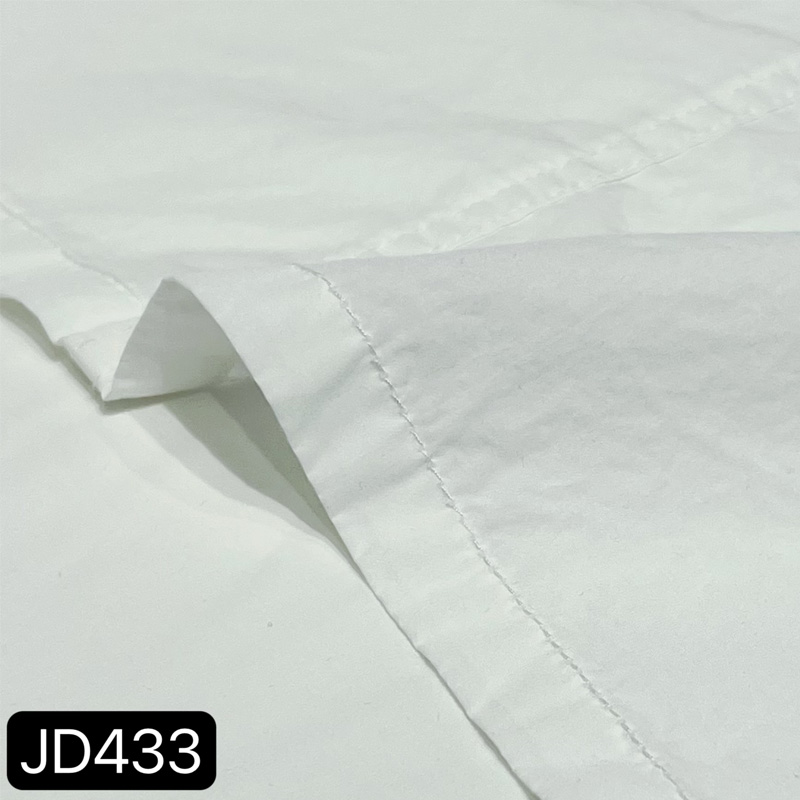 Custom Printed 109g 100% cotton woven fabric for garment