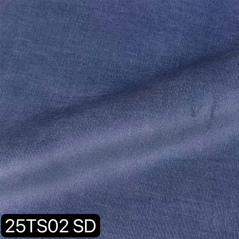 Custom Printed 251g 71% cotton and 29% polyester woven fabric for garment